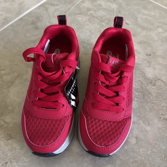 Skechers Sneakers NWT - Picture 3 of 7